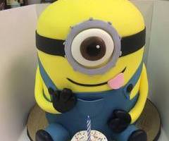 Minion Birthday Cake