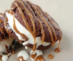 Gingerbread Stout Ice Cream Sandwich