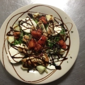 Chicken Caprese Salad